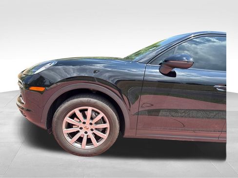 Used 2020 Porsche Cayenne AWD/4WD image 37