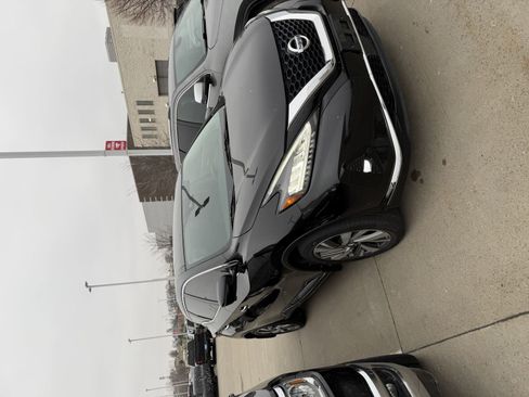 Used 2021 Nissan Murano SL w/ SL Moonroof Package image 2