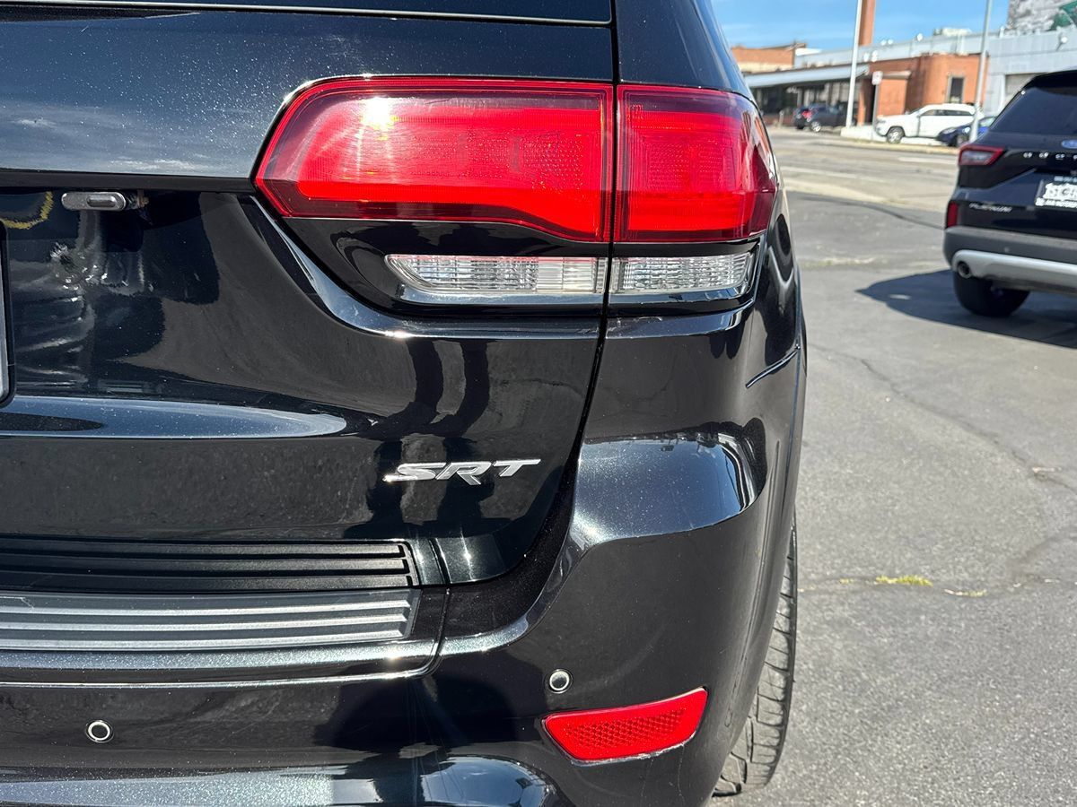 Used 2017 Jeep Grand Cherokee SRT AWD/4WD image 10