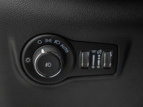 New 2026 Jeep Compass Limited image 43