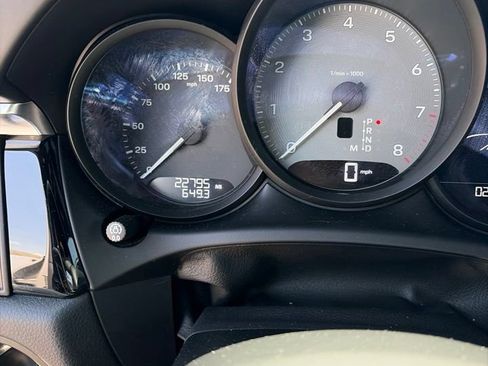 Certified 2024 Porsche Macan S AWD/4WD image 5