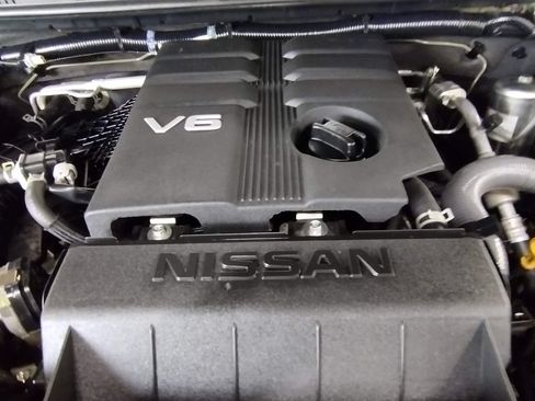 Used 2022 Nissan Frontier PRO-4X w/ Off-Road Protection Package AWD/4WD image 9