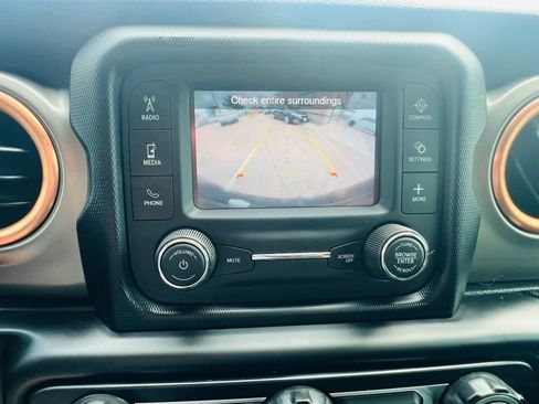 Used 2020 Jeep Wrangler Unlimited Sport AWD/4WD image 16