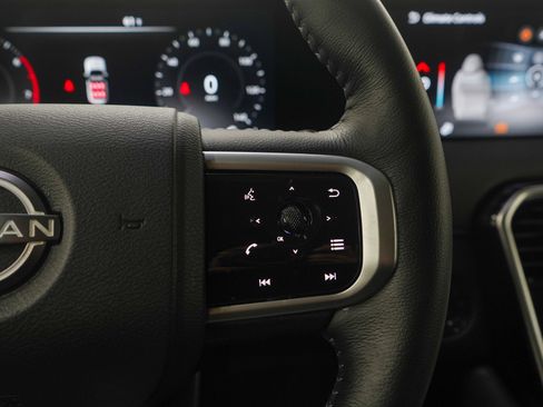 Used 2025 Nissan Armada SV AWD/4WD image 25