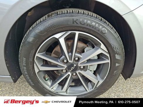 Used 2024 Kia Forte LXS w/ LXS Technology Package image 10