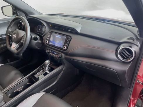 Used 2022 Nissan Kicks SR w/ Premium Package FWD image 29