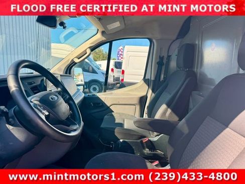 Used 2023 Ford Transit 250 Low Roof AWD image 18