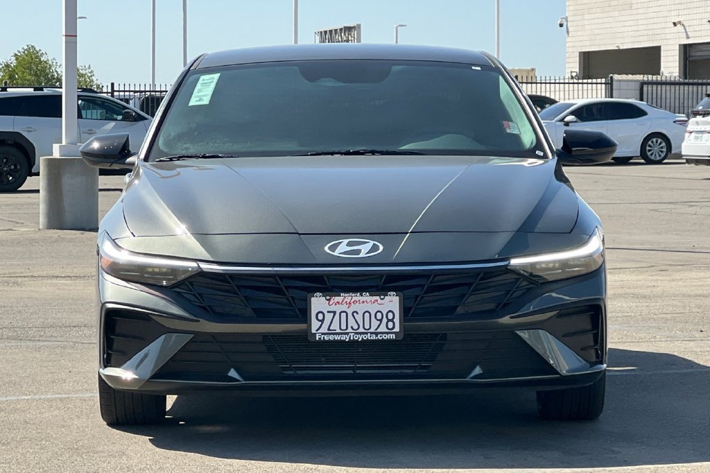 Used 2026 Hyundai Elantra Sport FWD image 11