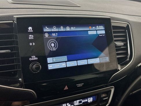 Used 2023 Honda Passport Elite image 17