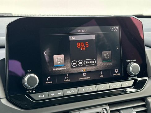 New 2025 Nissan Pathfinder S image 14