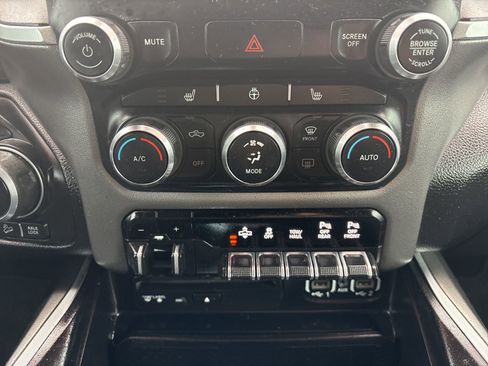 Used 2019 RAM 1500 Big Horn image 17