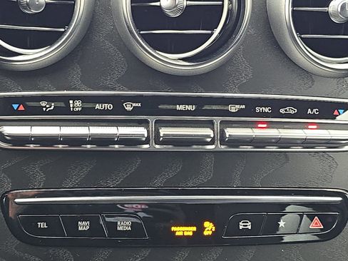 Used 2023 Mercedes-Benz GLC 300 4MATIC Coupe image 24