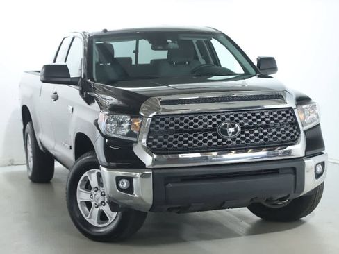 Used 2019 Toyota Tundra SR5 w/ SR5 Upgrade Package AWD/4WD image 2