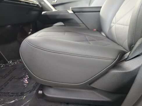Certified 2024 BMW iX xDrive50 w/ Sport Package AWD/4WD image 28
