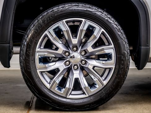 Used 2023 GMC Sierra 1500 Denali w/ Denali Reserve Package image 40