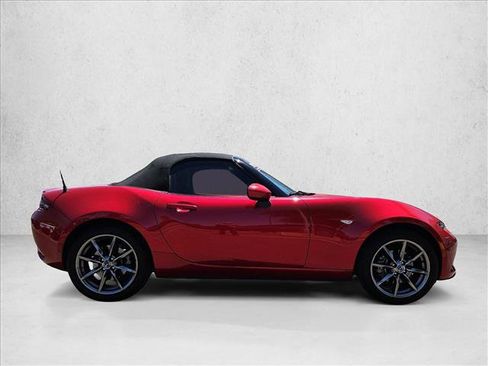 Used 2016 MAZDA MX-5 Miata Grand Touring RWD image 4
