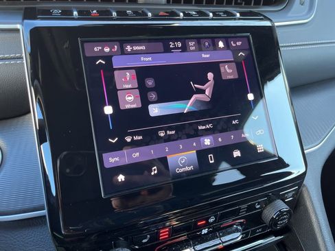 Used 2025 Jeep Grand Cherokee L Altitude image 34