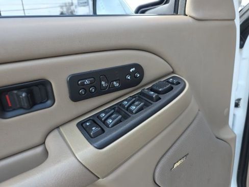 Used 2004 Chevrolet Tahoe Z71 w/ Z71 Preferred Equipment Group AWD/4WD image 13