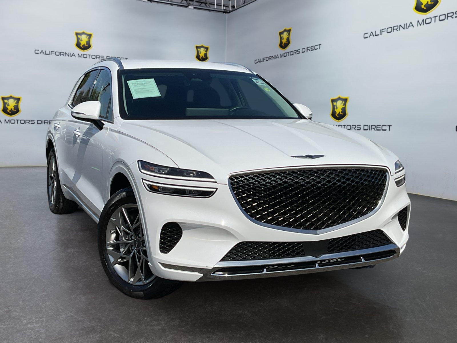 Used 2024 Genesis GV70 2.5T AWD/4WD image 3