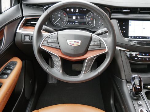 Used 2025 Cadillac XT5 Premium Luxury w/ Technology Package image 14