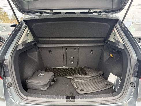 Certified 2022 Volkswagen Taos SE image 13