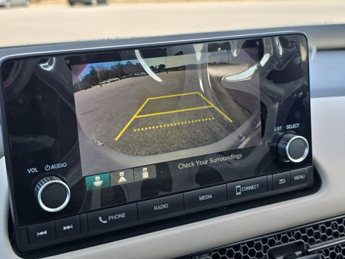 Used 2023 Honda HR-V LX image 19