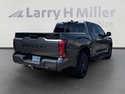 Used 2023 Toyota Tundra Platinum AWD/4WD image 5