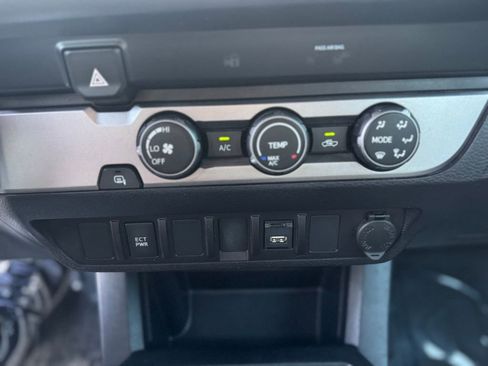 Used 2021 Toyota Tacoma SR5 image 20