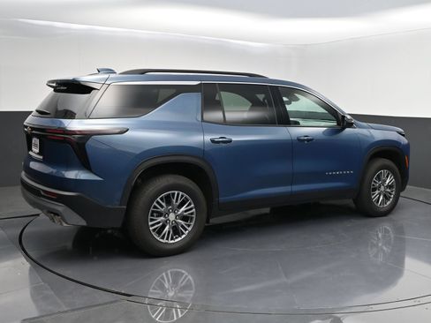 Certified 2026 Chevrolet Traverse LT w/ Enhanced Driving Package FWD image 7