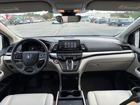 Certified 2025 Honda Odyssey EX-L image 14