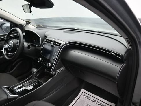 Used 2022 Hyundai Tucson SEL w/ Cargo Package AWD/4WD image 9