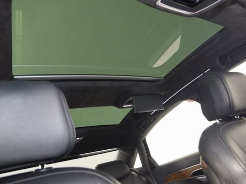 Used 2020 Audi A8 L 4.0T w/ Sport Plus Package image 11