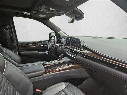 Used 2022 Cadillac Escalade ESV Premium Luxury Platinum RWD image 10