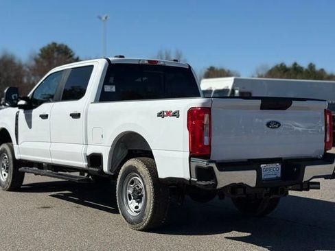 New 2026 Ford F250 XL w/ XL Chrome Package AWD/4WD image 9