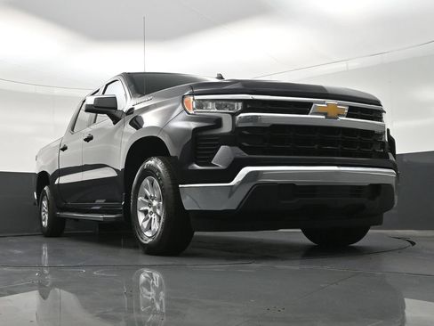 Used 2023 Chevrolet Silverado 1500 LT RWD image 25
