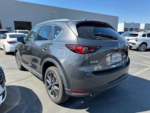 Used 2018 MAZDA CX-5 Touring w/ Preferred Equipment Package FWD image 4