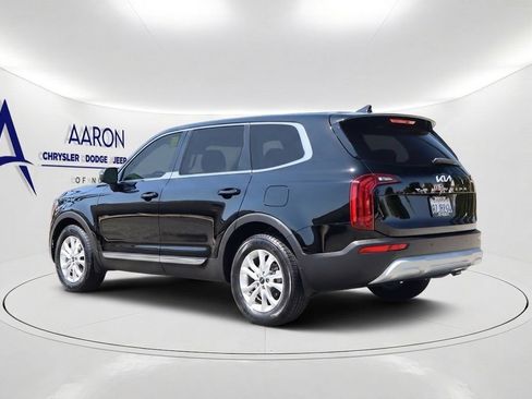 Used 2022 Kia Telluride LX FWD image 7