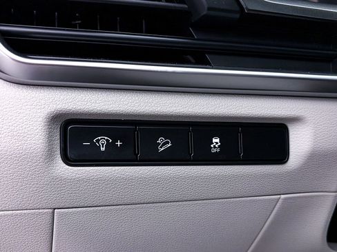 Certified 2024 Kia Telluride S w/ S Sunroof Package FWD image 19