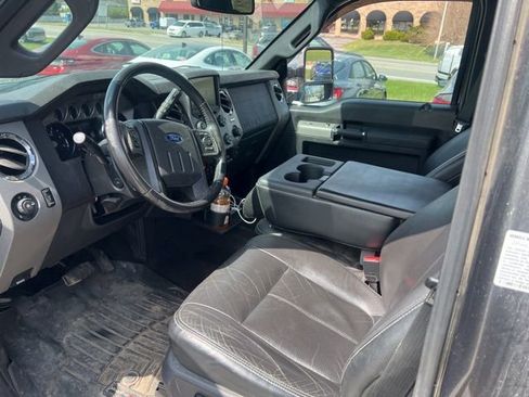 Used 2016 Ford F350 Lariat w/ Lariat Interior Package image 30