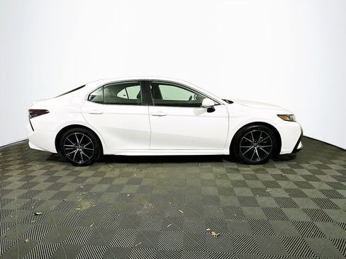 Certified 2023 Toyota Camry SE w/ Convenience Package image 9