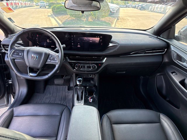 Used 2024 Buick Envista Sport Touring w/ Convenience I Package FWD image 23