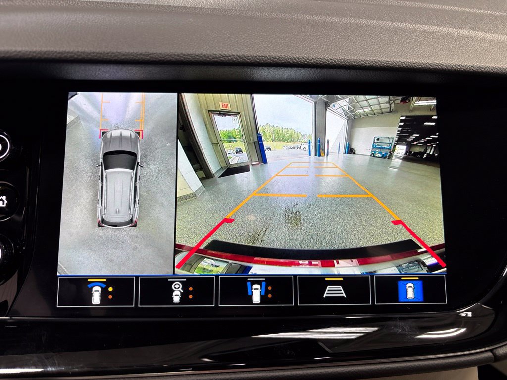 Used 2023 Buick Envision Avenir AWD/4WD image 25