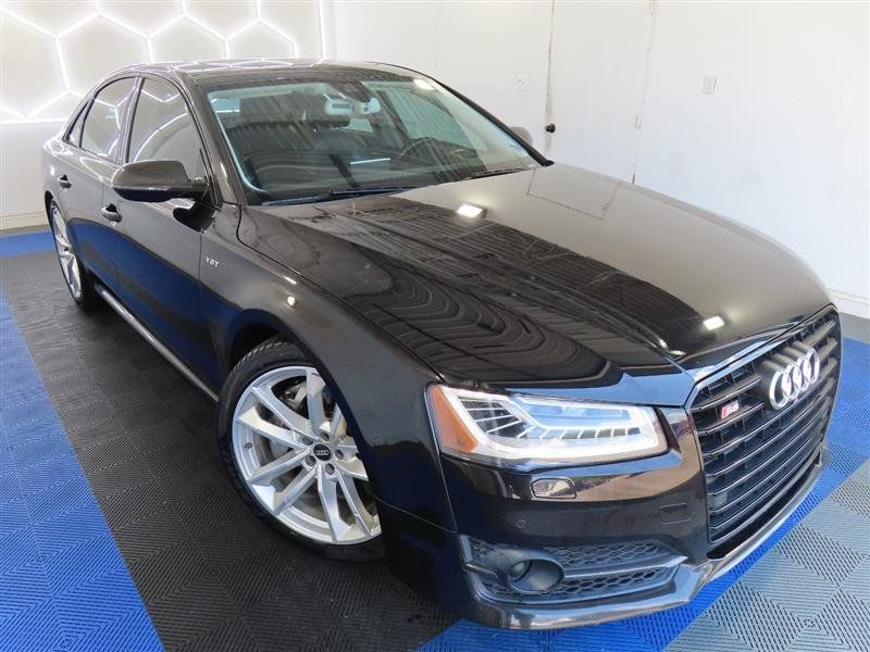 Used 2017 Audi S8 Plus AWD/4WD image 5