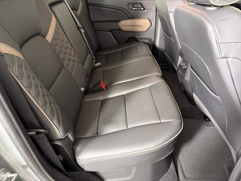 New 2026 GMC Canyon Denali AWD/4WD image 13