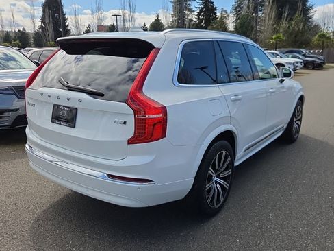 Certified 2025 Volvo XC90 B5 Core AWD/4WD image 2
