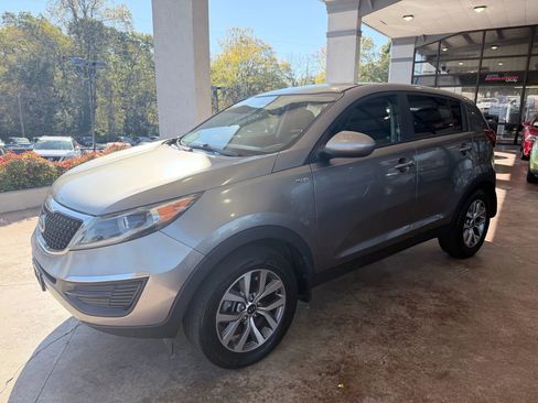 Used 2014 Kia Sportage LX AWD/4WD image 3