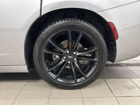 Used 2017 Dodge Charger R/T w/ Blacktop Package RWD image 10