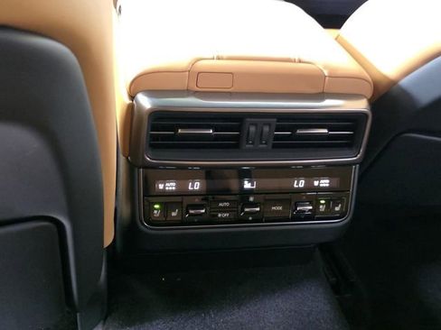 New 2026 Lexus LX 600 4WD w/ Luxury Package image 11