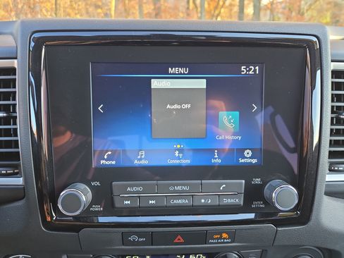 Certified 2024 Nissan Frontier SL w/ Technology Package image 18