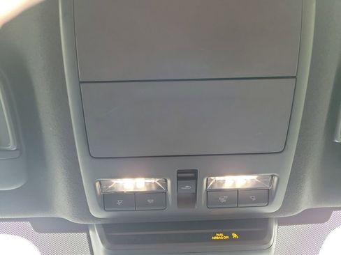 Used 2024 MAZDA MAZDA3 s image 22